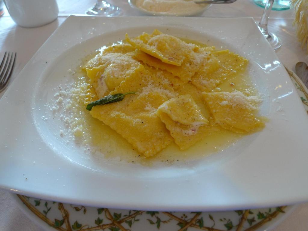 Al Giardino Hotel Fanna Екстериор снимка