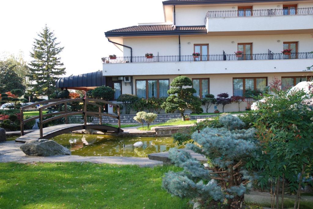 Al Giardino Hotel Fanna Екстериор снимка